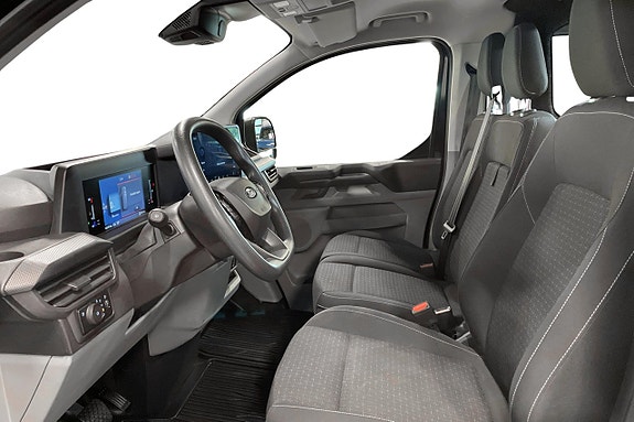 Ford Transit Custom 13 of 30