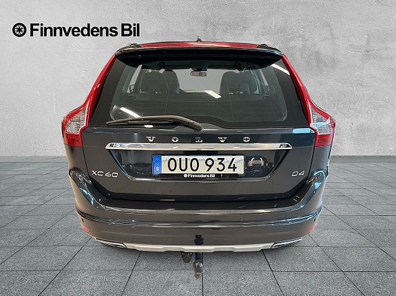 Volvo XC60 4 of 5