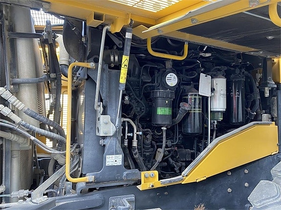 Komatsu WA480-8EO 8 of 12
