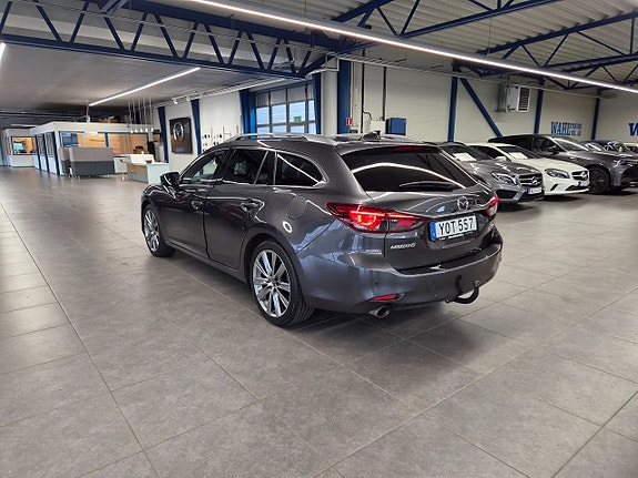 Mazda 6 3 of 5