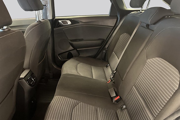 Kia Ceed 9 of 14