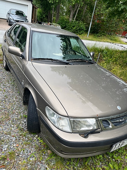 Saab 9-3 2 of 4
