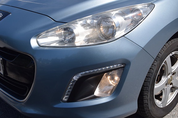 Peugeot 308 19 of 23