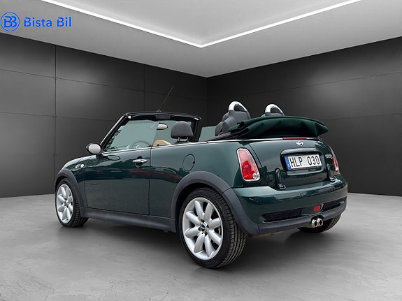 MINI Cooper S 7 of 24