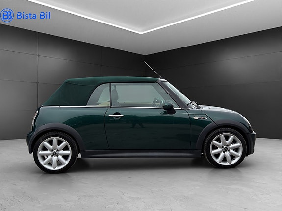 MINI Cooper S 10 of 24