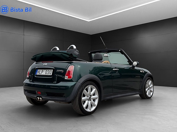 MINI Cooper S 6 of 24