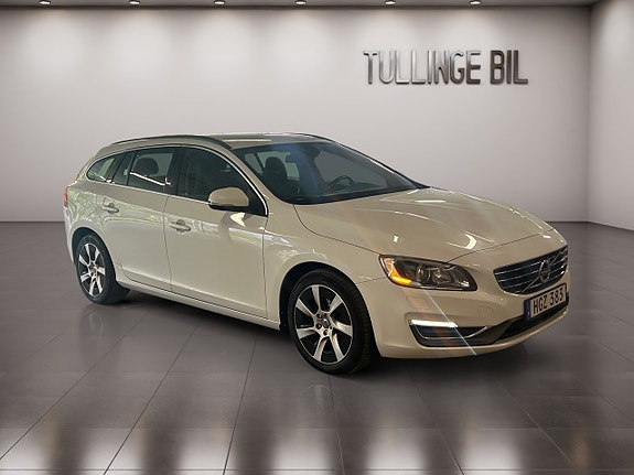 Volvo V60 7 of 22