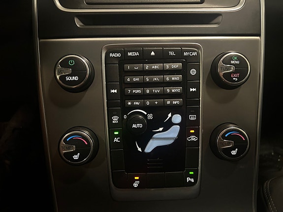 Volvo V60 17 of 22