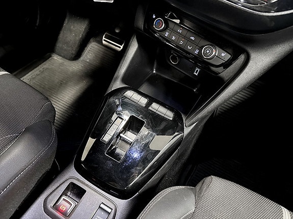 Opel Corsa 10 of 15