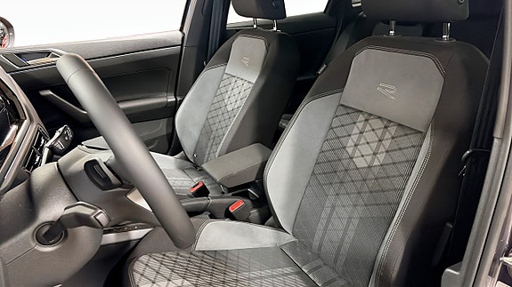 Volkswagen Taigo 9 of 14
