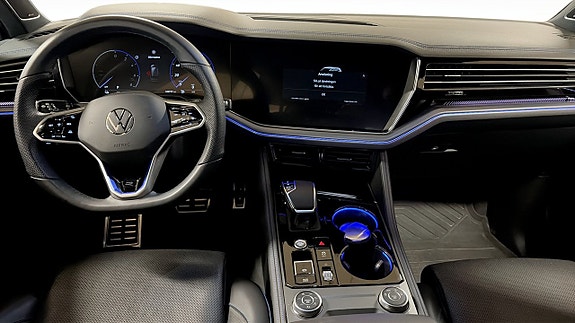 Volkswagen Touareg 12 of 16