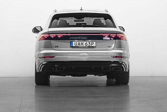 Audi Q8 4 of 30