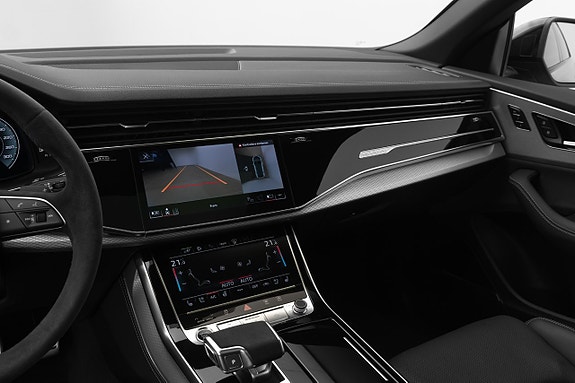 Audi Q8 11 of 30