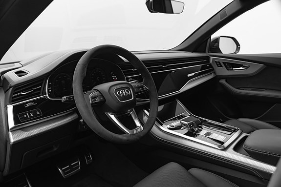 Audi Q8 9 of 30