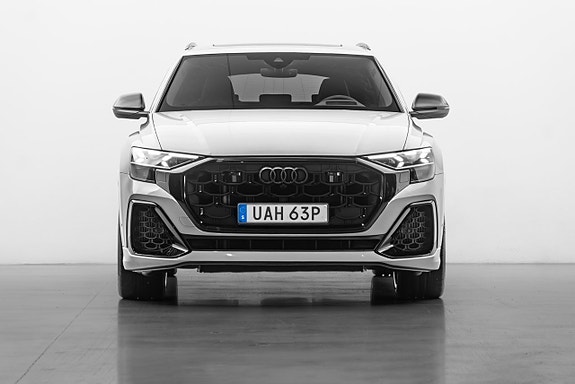 Audi Q8 3 of 30