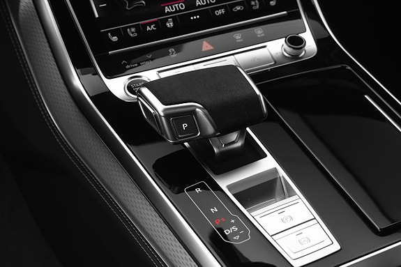 Audi Q8 13 of 30