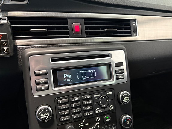 Volvo V70 14 of 20