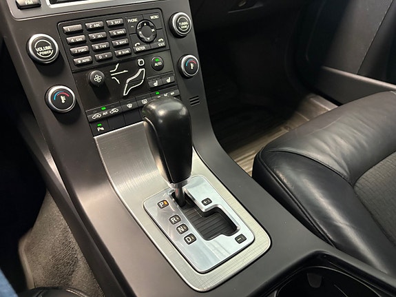 Volvo V70 15 of 20