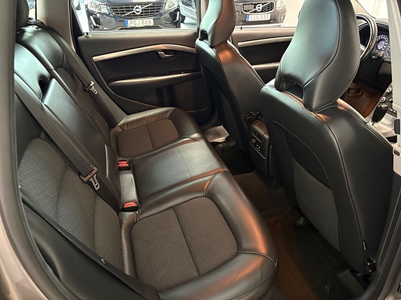 Volvo V70 17 of 20