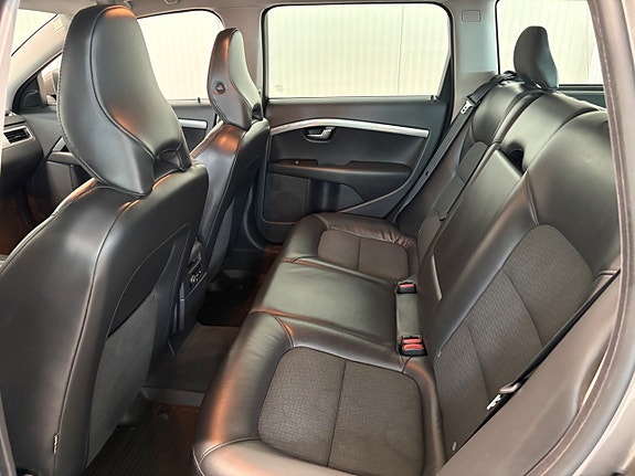 Volvo V70 16 of 20