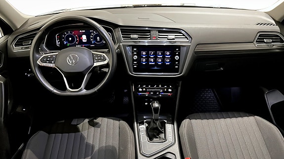 Volkswagen Tiguan Allspace 10 of 23