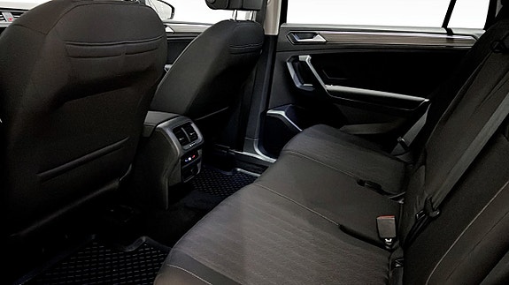 Volkswagen Tiguan Allspace 11 of 23