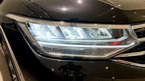Volkswagen Tiguan Allspace 16 of 23