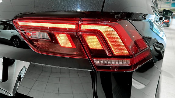 Volkswagen Tiguan Allspace 15 of 23