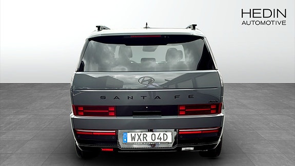 Hyundai Santa Fe 9 of 9