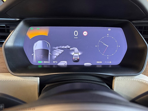 Tesla Model X 14 of 29