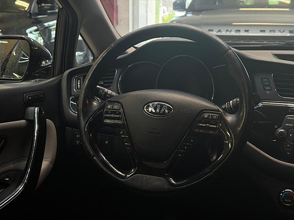 Kia Ceed 9 of 25