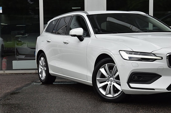 Volvo V60 4 of 5