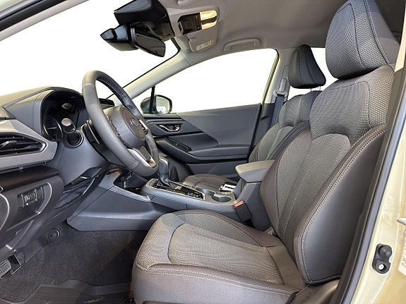 Subaru Crosstrek 2 of 5