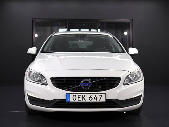 Volvo V60 3 of 5