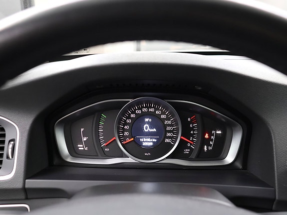 Volvo V60 17 of 27