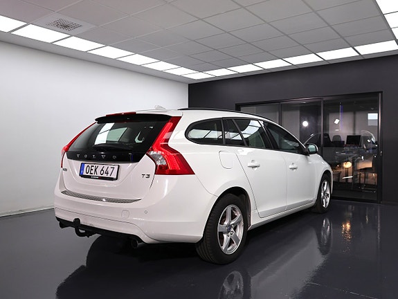 Volvo V60 6 of 27