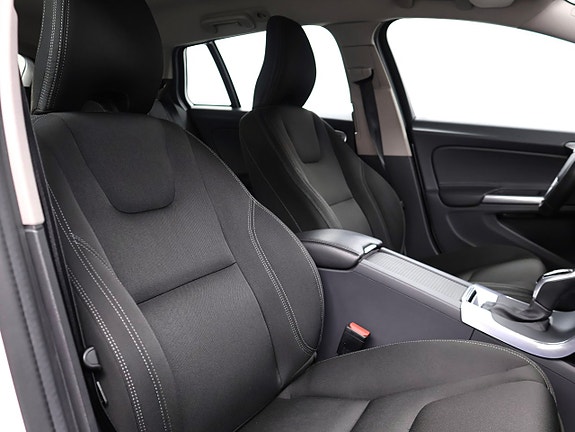 Volvo V60 21 of 27