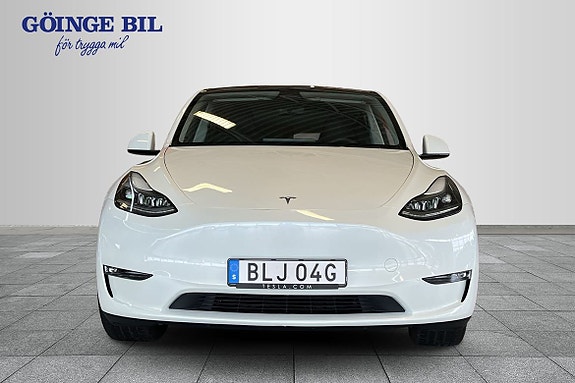 Tesla Model Y 6 of 19
