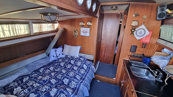 CORONET 32 OCEANFARER – Klassiker med vattenjetdrift 4 of 5