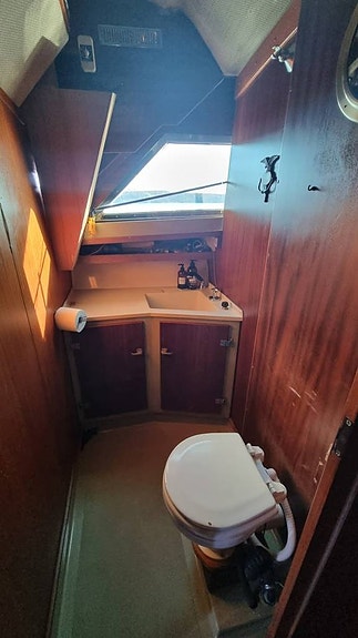 CORONET 32 OCEANFARER – Klassiker med vattenjetdrift 5 of 5