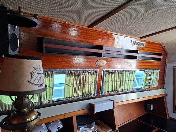 CORONET 32 OCEANFARER – Klassiker med vattenjetdrift 6 of 8