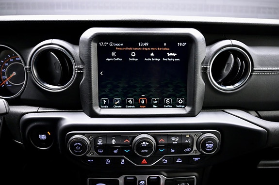 Jeep Gladiator 25 of 25