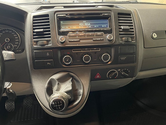 Volkswagen Transporter 13 of 15