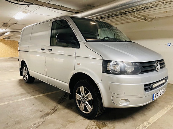 Volkswagen Transporter 6 of 15