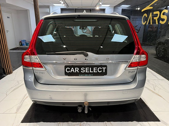 Volvo V70 4 of 30
