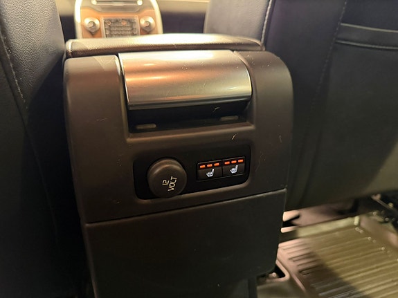 Volvo V70 25 of 30