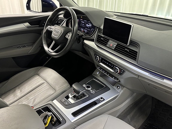 Audi Q5 4 of 5