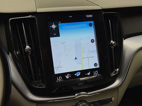 Volvo XC60 24 of 27