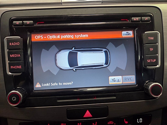 Volkswagen Passat 20 of 22