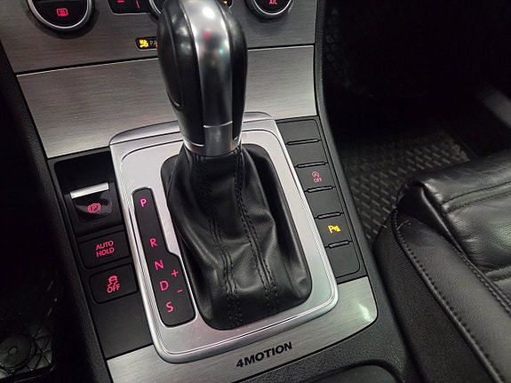 Volkswagen Passat 22 of 22